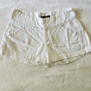 Plains & Prints White shorts